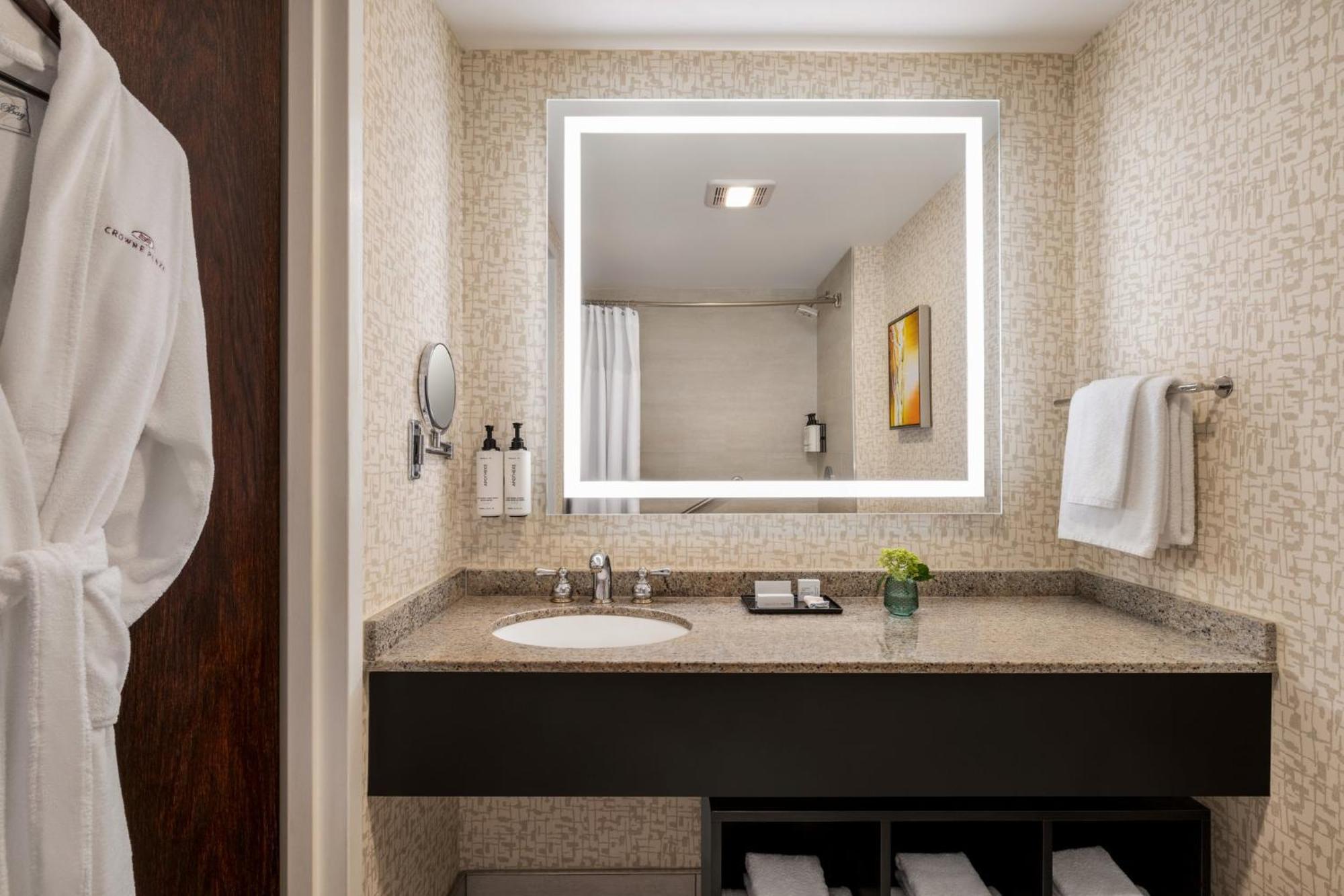 Junior King Suite,1705949771:JPEG